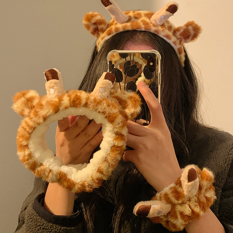Cartoon Giraffe Cute Plush Bat – Hair Care China Bewertung und Preis